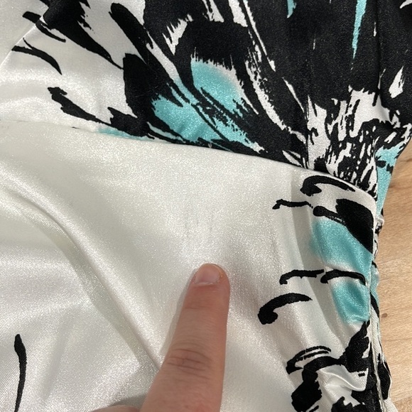 London Style V-Neck Shift Dress Size 12 - Picture 11 of 11